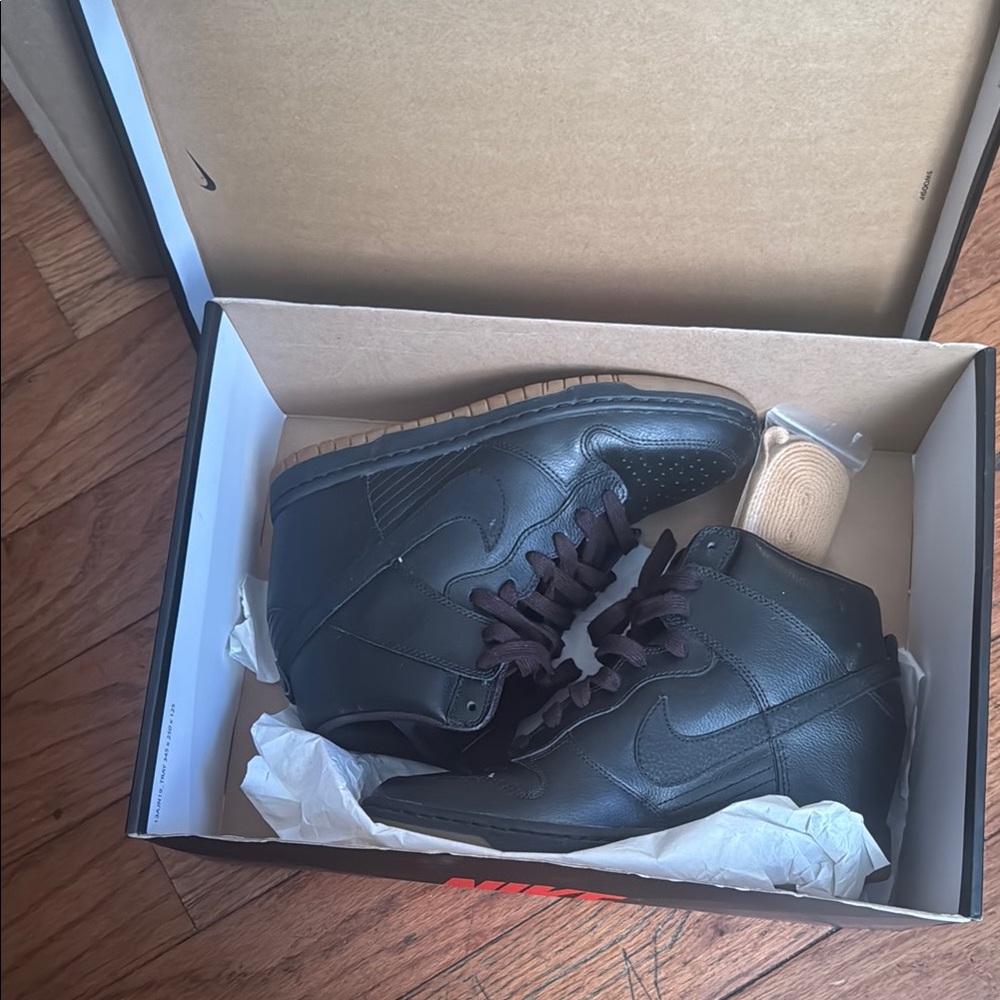 Nike Dunks Black Gum Sky High